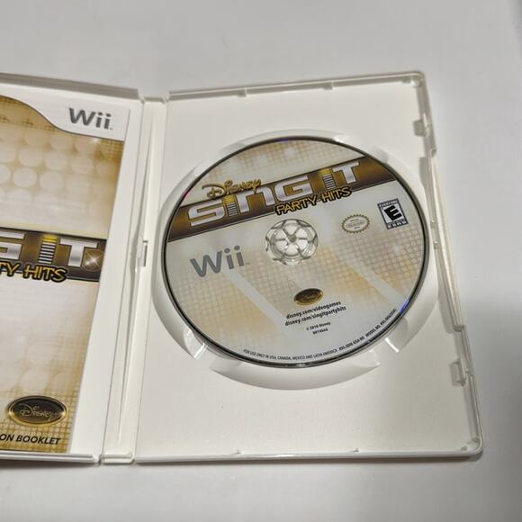 Nintendo Wii Disney Sing It: Party Hits - Picture 4 of 4